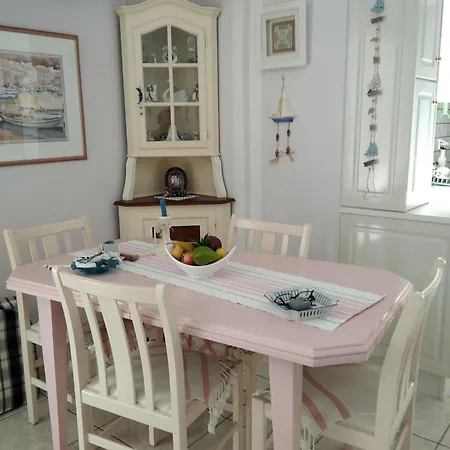 Emily House Apartment *